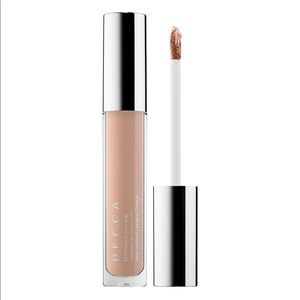 Becca Cosmetics Ultimate Coverage Longwear Concealer. Color: Chai.